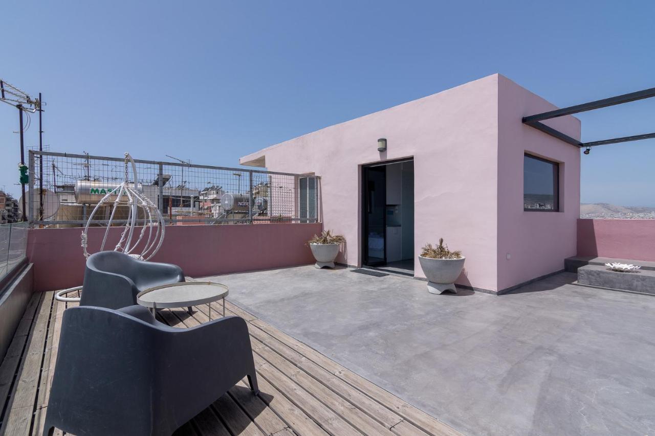 Apartment With Terrace In Пирея Екстериор снимка