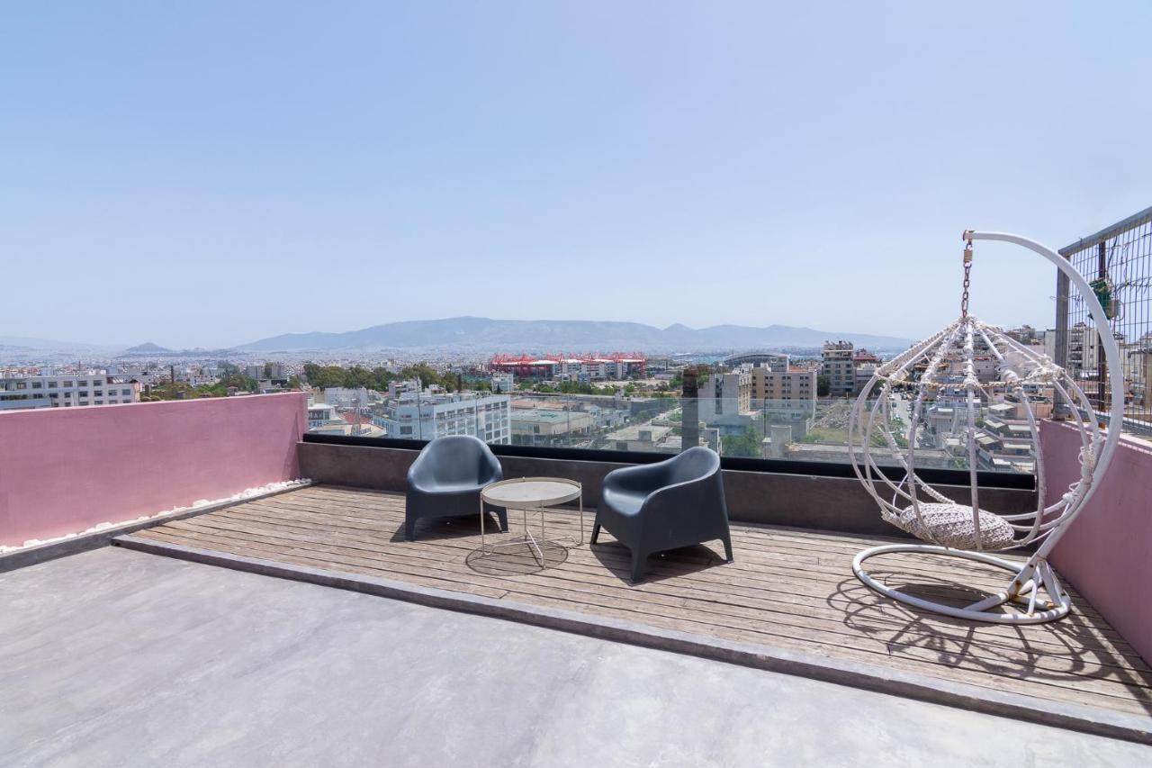 Apartment With Terrace In Пирея Екстериор снимка